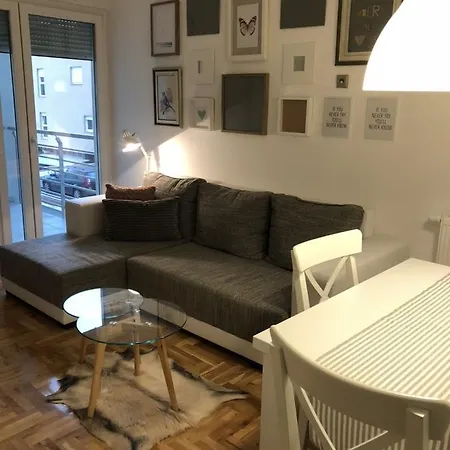 Apartman Green *